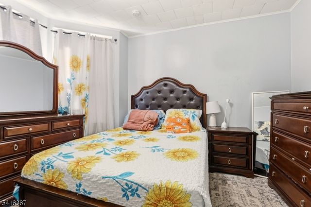 295 Old Bergen Rd, Jersey City, NJ 07305