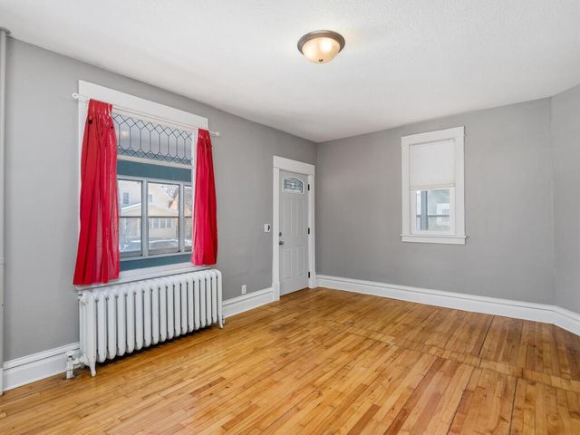 2517 Sheridan Avenue N, Minneapolis, MN 55411