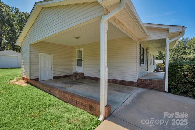 231 pineland Avenue, Shelby, NC 28152