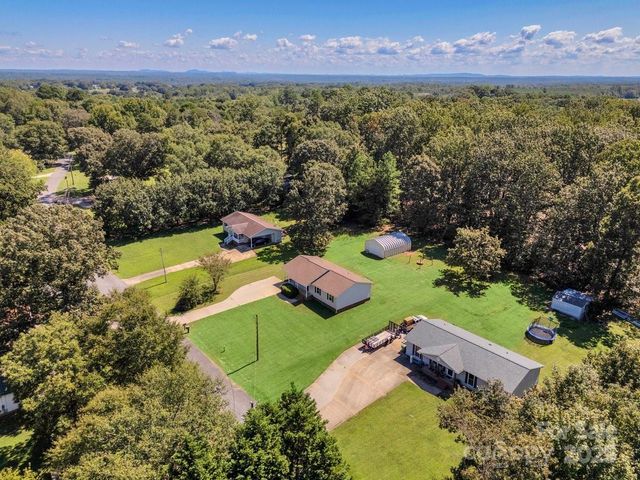 231 pineland Avenue, Shelby, NC 28152