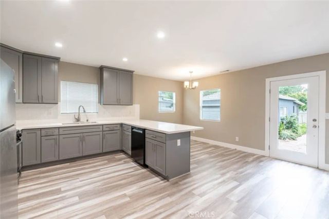 6633 Costello Avenue, Valley Glen, CA 91405