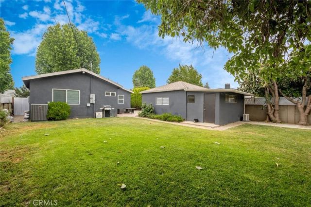 6633 Costello Avenue, Valley Glen, CA 91405