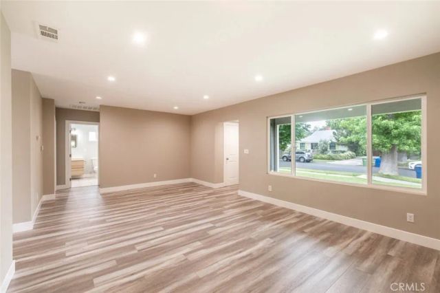 6633 Costello Avenue, Valley Glen, CA 91405