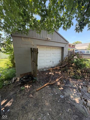 801 N Grant Avenue, Indianapolis, IN 46201