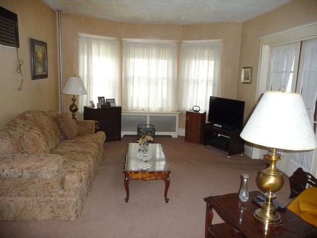 103 Westminster Ave, Watertown, MA 02472