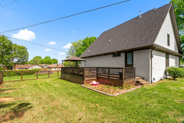 205 Dew Drop Dr, Franklin, KY 42134