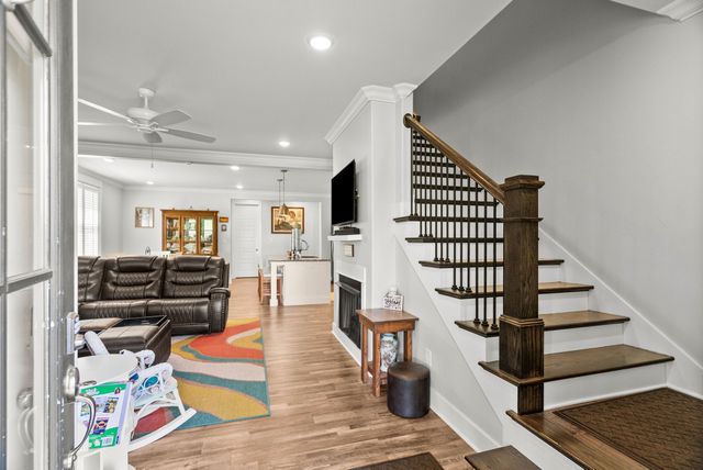 205 Dew Drop Dr, Franklin, KY 42134