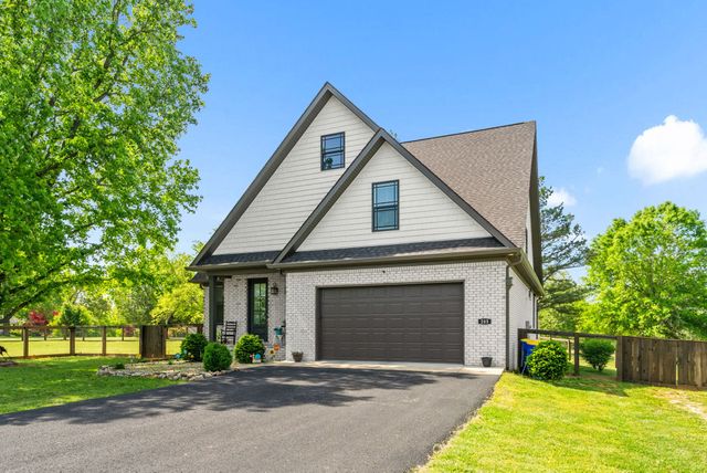 205 Dew Drop Dr, Franklin, KY 42134
