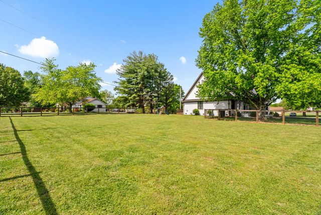 205 Dew Drop Dr, Franklin, KY 42134