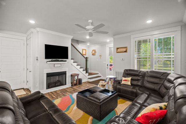 205 Dew Drop Dr, Franklin, KY 42134