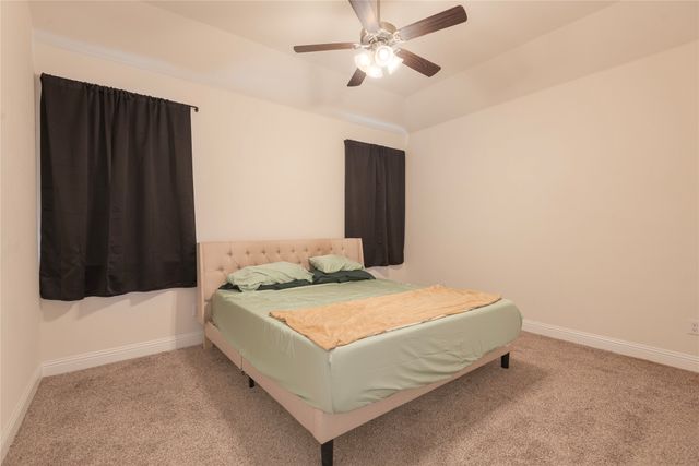 10924 Klondike Lane, Aubrey, TX 76227