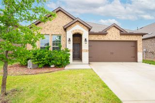 10924 Klondike Lane, Aubrey, TX 76227