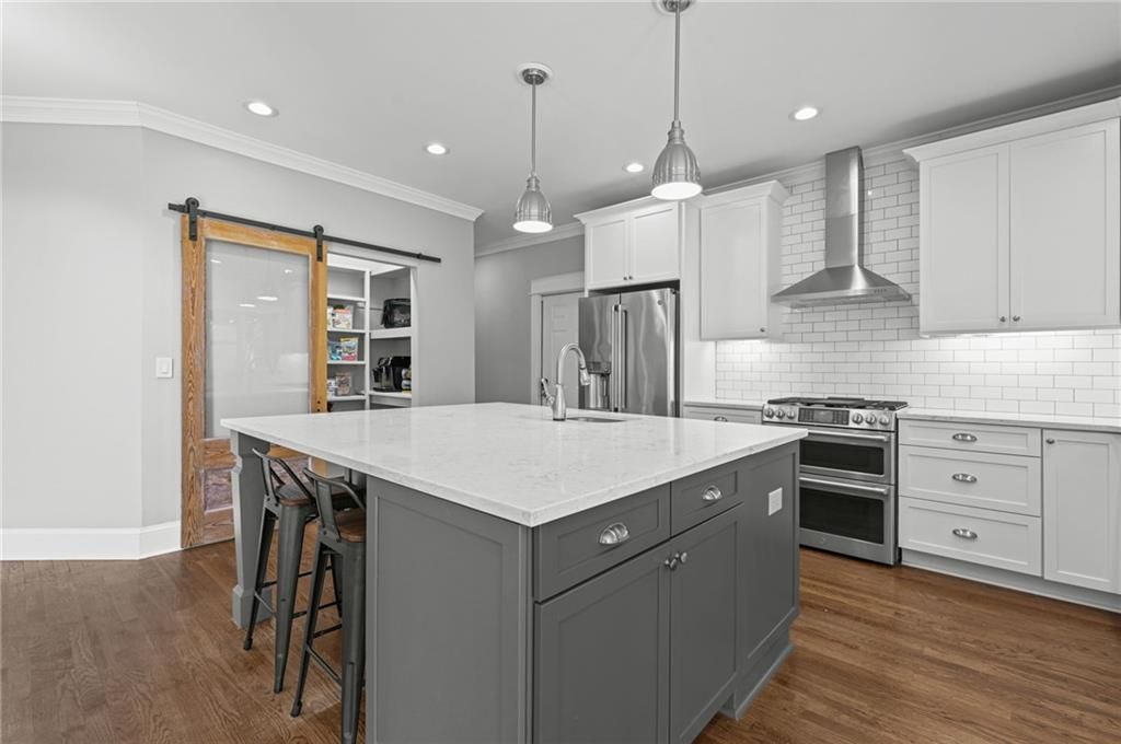 Image 16 of property listing at 1529 Richard Stokes Drive, Decatur, GA 30033