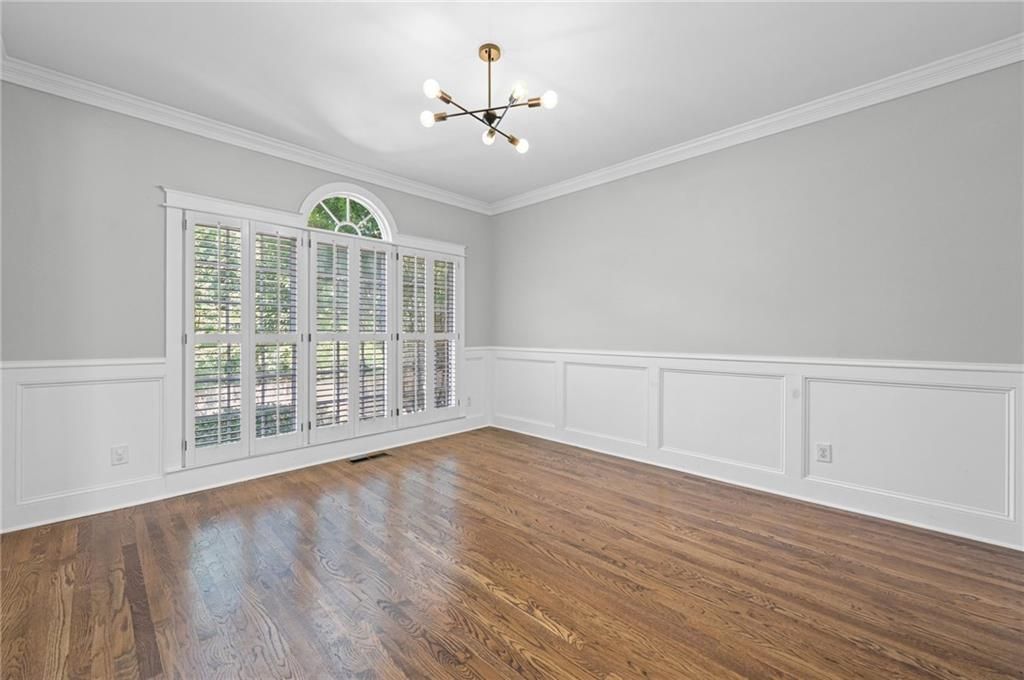 Image 9 of property listing at 1529 Richard Stokes Drive, Decatur, GA 30033
