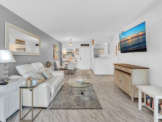 730 Pennsylvania Ave 512, Miami Beach, FL 33139