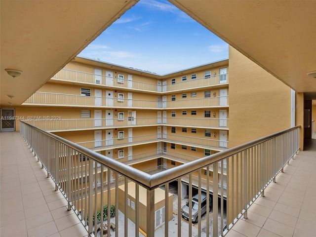 730 Pennsylvania Ave 512, Miami Beach, FL 33139