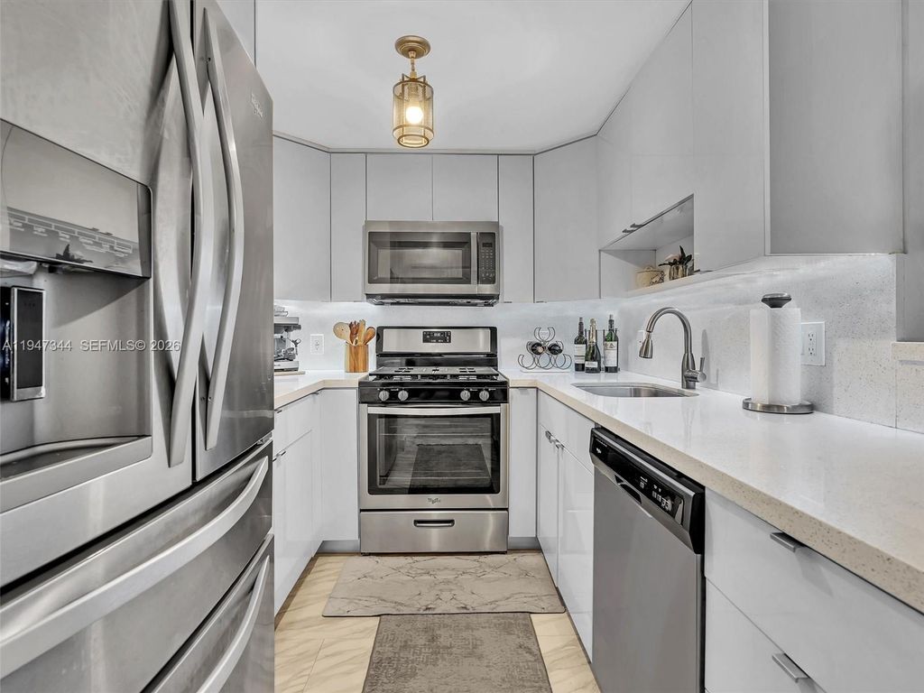 730 Pennsylvania Ave 512, Miami Beach, FL 33139