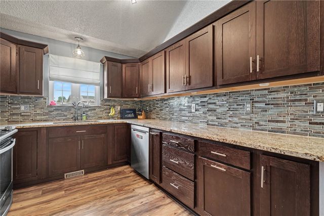 502 Mont Clair Street, Solon, IA 52333