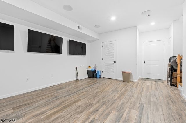 38 Center St, Belleville Twp., NJ 07109