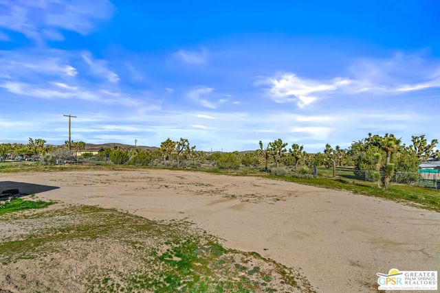 57158 Hillcrest Drive, Yucca Valley, CA 92284