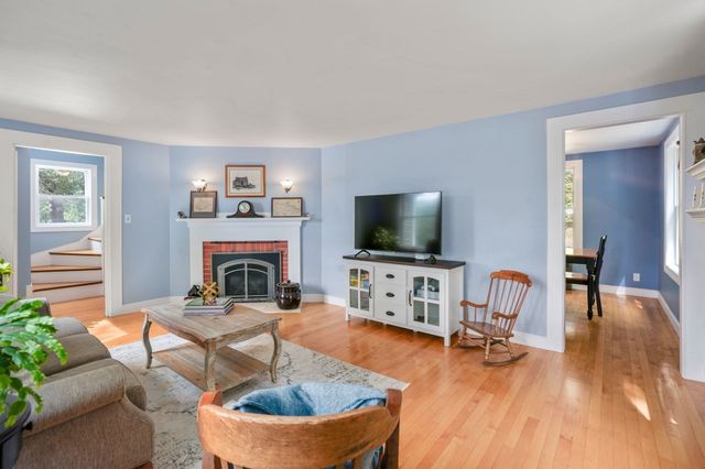 452 Chestnut St, Ashland, MA 01721