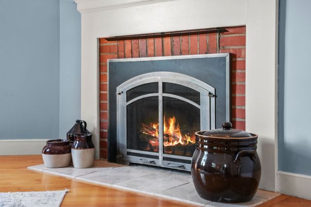 452 Chestnut St, Ashland, MA 01721