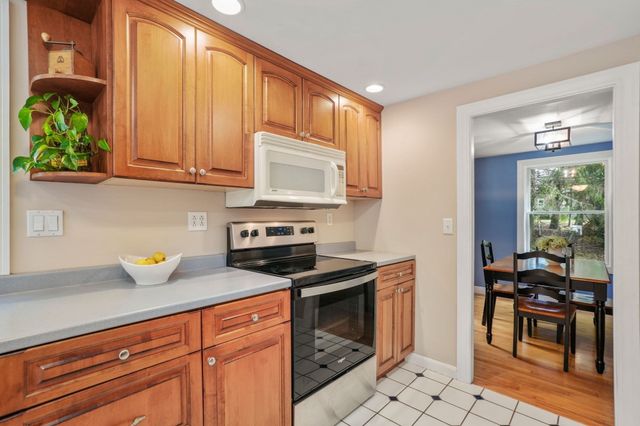 452 Chestnut St, Ashland, MA 01721