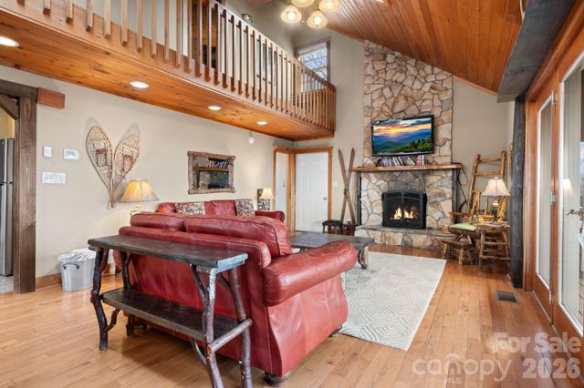 173 Chipmunk Lane, Blowing Rock, NC 28605