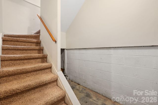 173 Chipmunk Lane, Blowing Rock, NC 28605