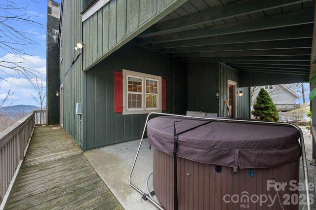173 Chipmunk Lane, Blowing Rock, NC 28605