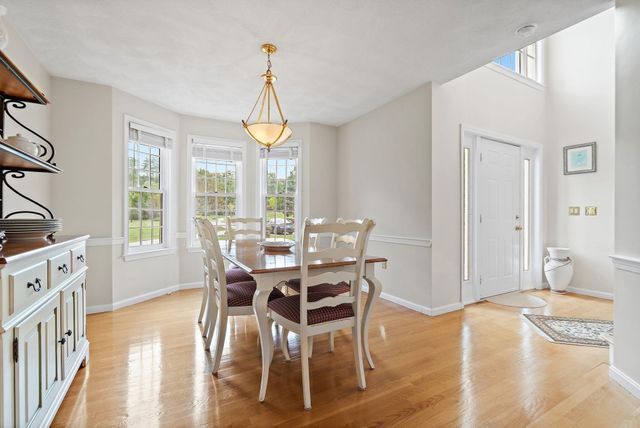 5 Buckskin Lane, Westford, MA 01886