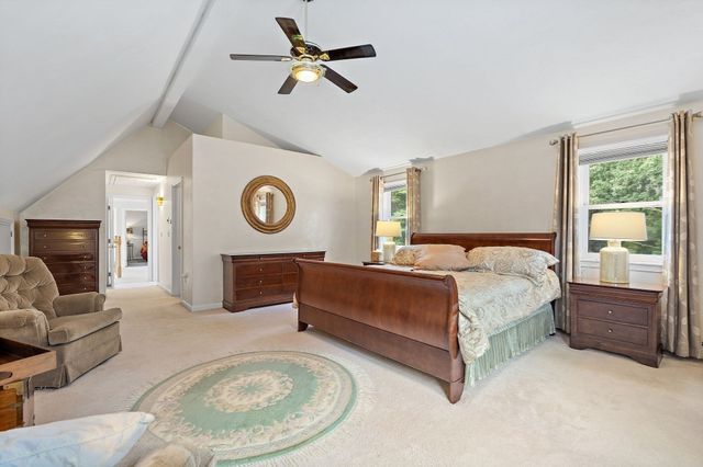 5 Buckskin Lane, Westford, MA 01886