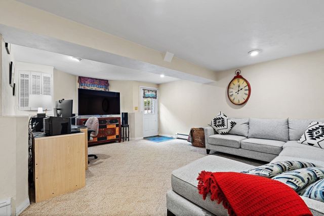 5 Buckskin Lane, Westford, MA 01886