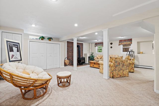 5 Buckskin Lane, Westford, MA 01886