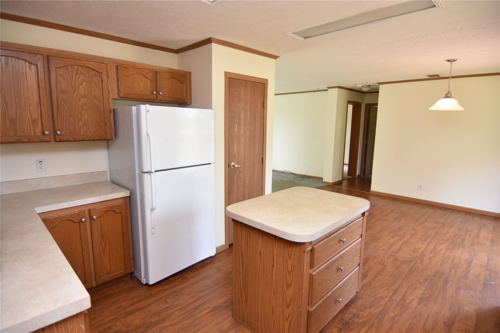 Image 10 of property listing at 25239 90th Street, New Auburn, WI 54757