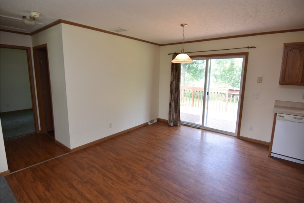 Image 12 of property listing at 25239 90th Street, New Auburn, WI 54757
