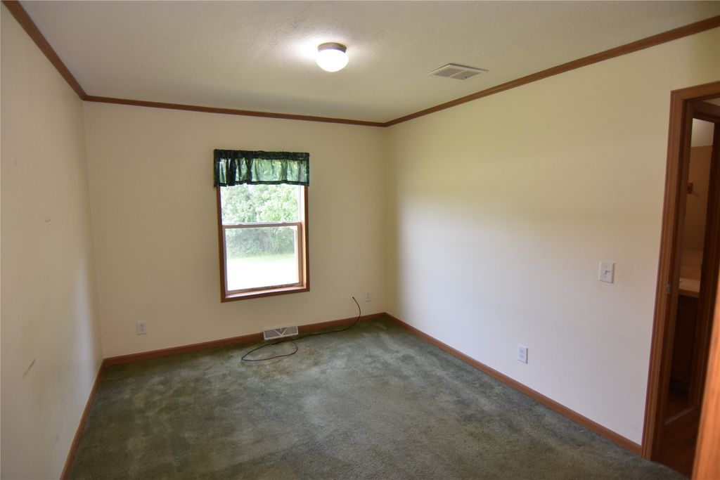 Image 18 of property listing at 25239 90th Street, New Auburn, WI 54757
