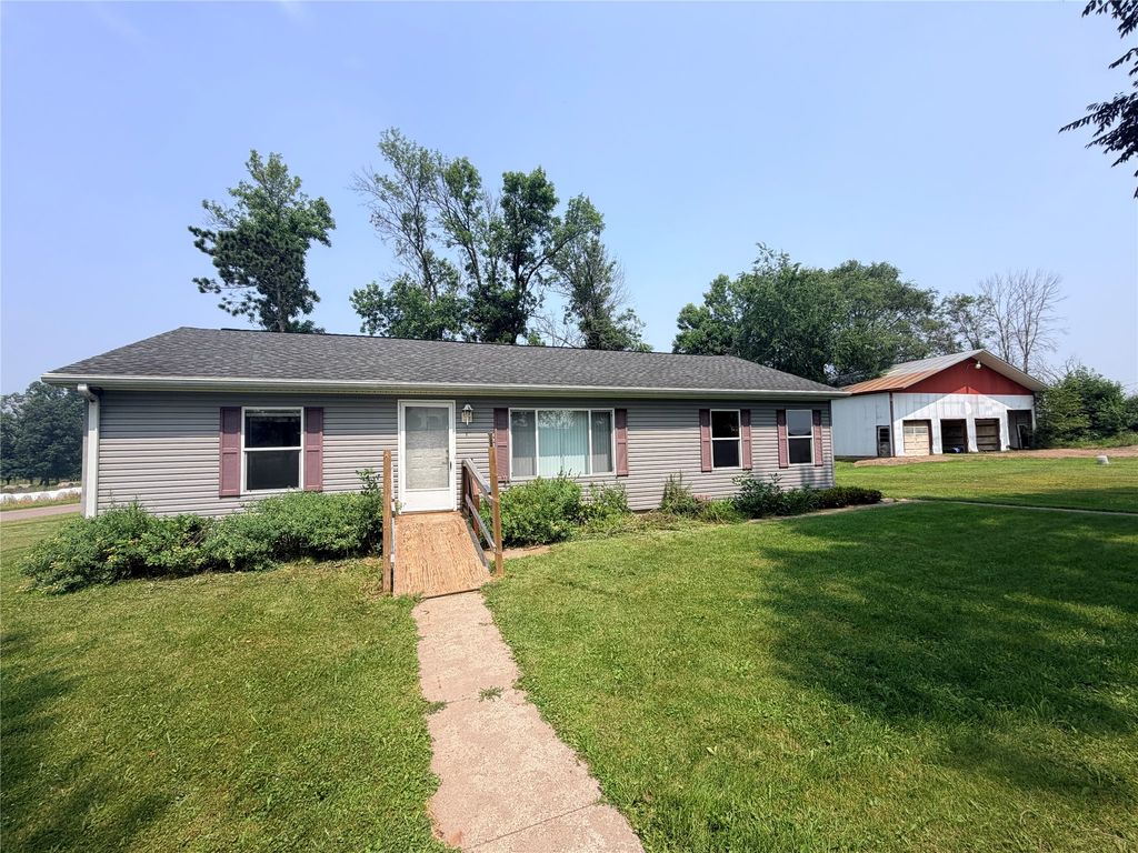 Image 2 of property listing at 25239 90th Street, New Auburn, WI 54757