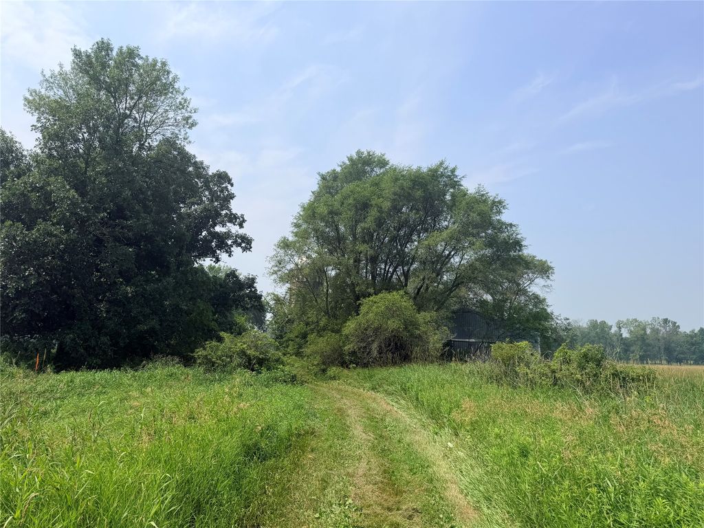 Image 33 of property listing at 25239 90th Street, New Auburn, WI 54757