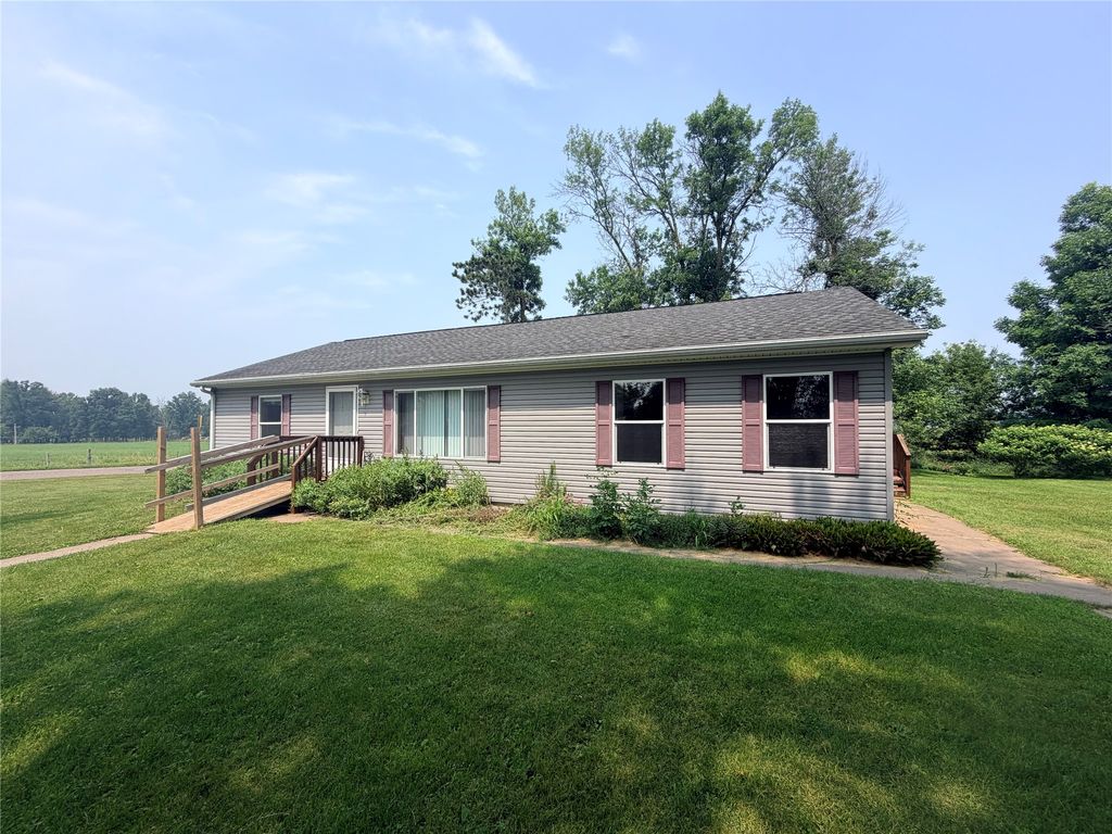 Image 37 of property listing at 25239 90th Street, New Auburn, WI 54757