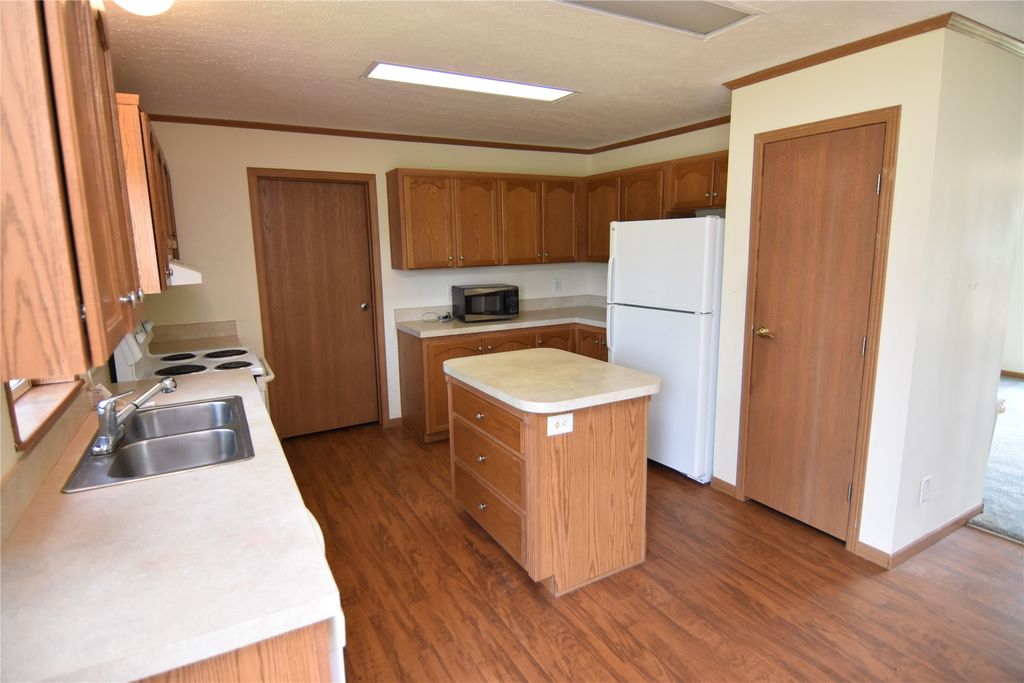 Image 7 of property listing at 25239 90th Street, New Auburn, WI 54757