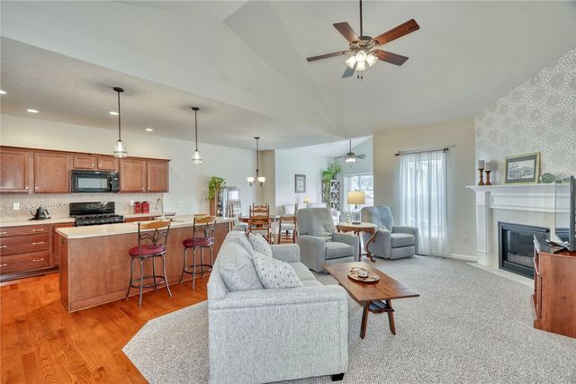 16 Harbour Oaks, Gates, NY 14624