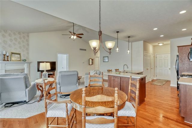 16 Harbour Oaks, Gates, NY 14624