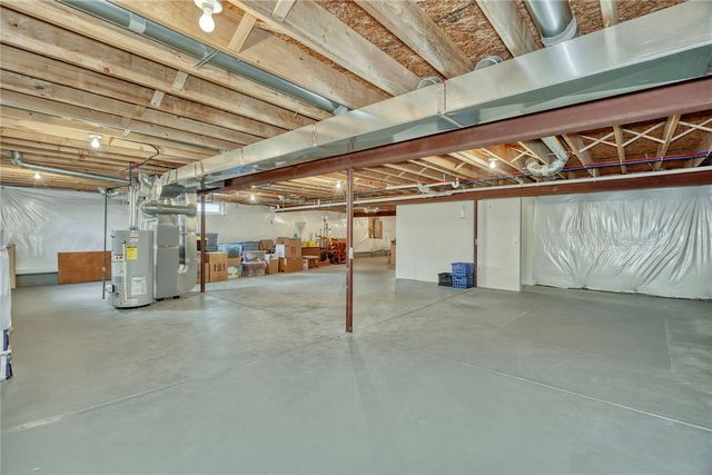 16 Harbour Oaks, Gates, NY 14624