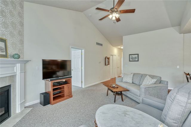 16 Harbour Oaks, Gates, NY 14624