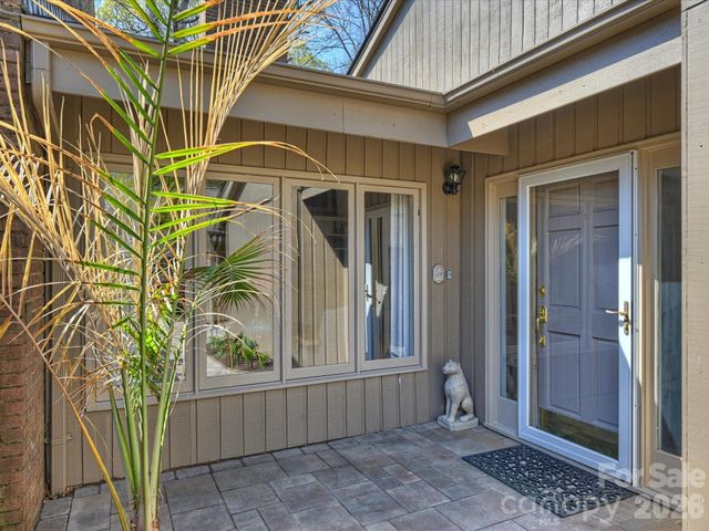 5315 Wingedfoot Road, Charlotte, NC 28226