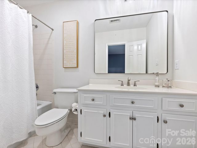 5315 Wingedfoot Road, Charlotte, NC 28226