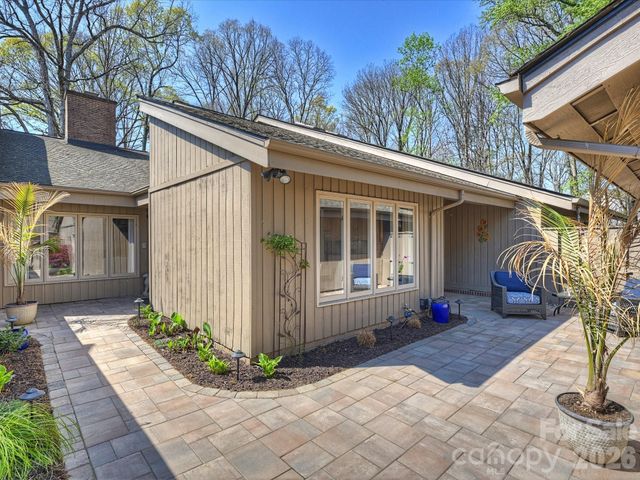 5315 Wingedfoot Road, Charlotte, NC 28226