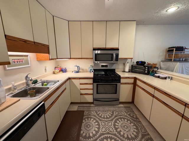 906 E Commons Drive, Bloomington, IN 47401