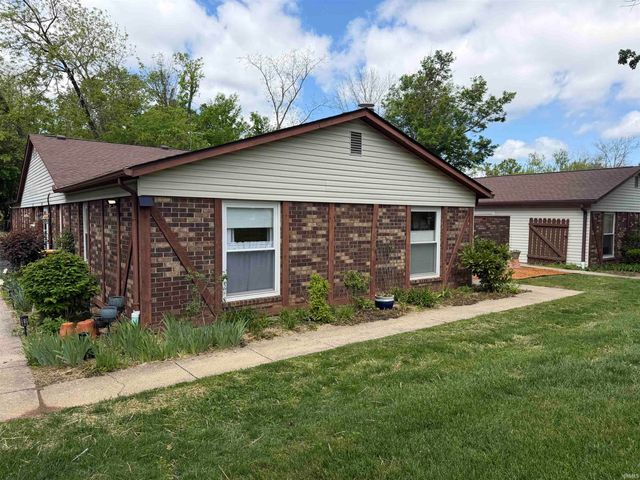 906 E Commons Drive, Bloomington, IN 47401
